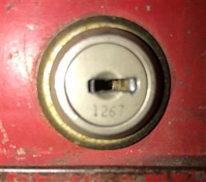 Craftsman 1267 Toolbox Lock Key                                                                                                                                                                                                                                                                                                                                                                                                                                                                                     