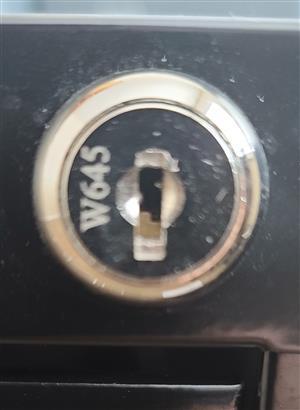 Hirsh Staples Office Depot W645 Lock Key                                                                                                                                                                                                                                                                                                                                                                                                                                                                            
