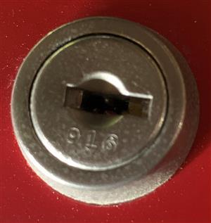 Husky 901 - 1000 Toolbox Replacement Key Series