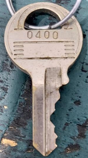 Master Lock 0400 Padlock Key                                                                                                                                                                                                                                                                                                                                                                                                                                                                                        