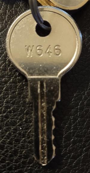 Office Depot Staples W646 File Cabinet Lock Key                                                                                                                                                                                                                                                                                                                                                                                                                                                                     
