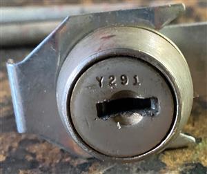Snap On Y291 Toolbox Replacement Key Lock                                                                                                                                                                                                                                                                                                                                                                                                                                                                                       